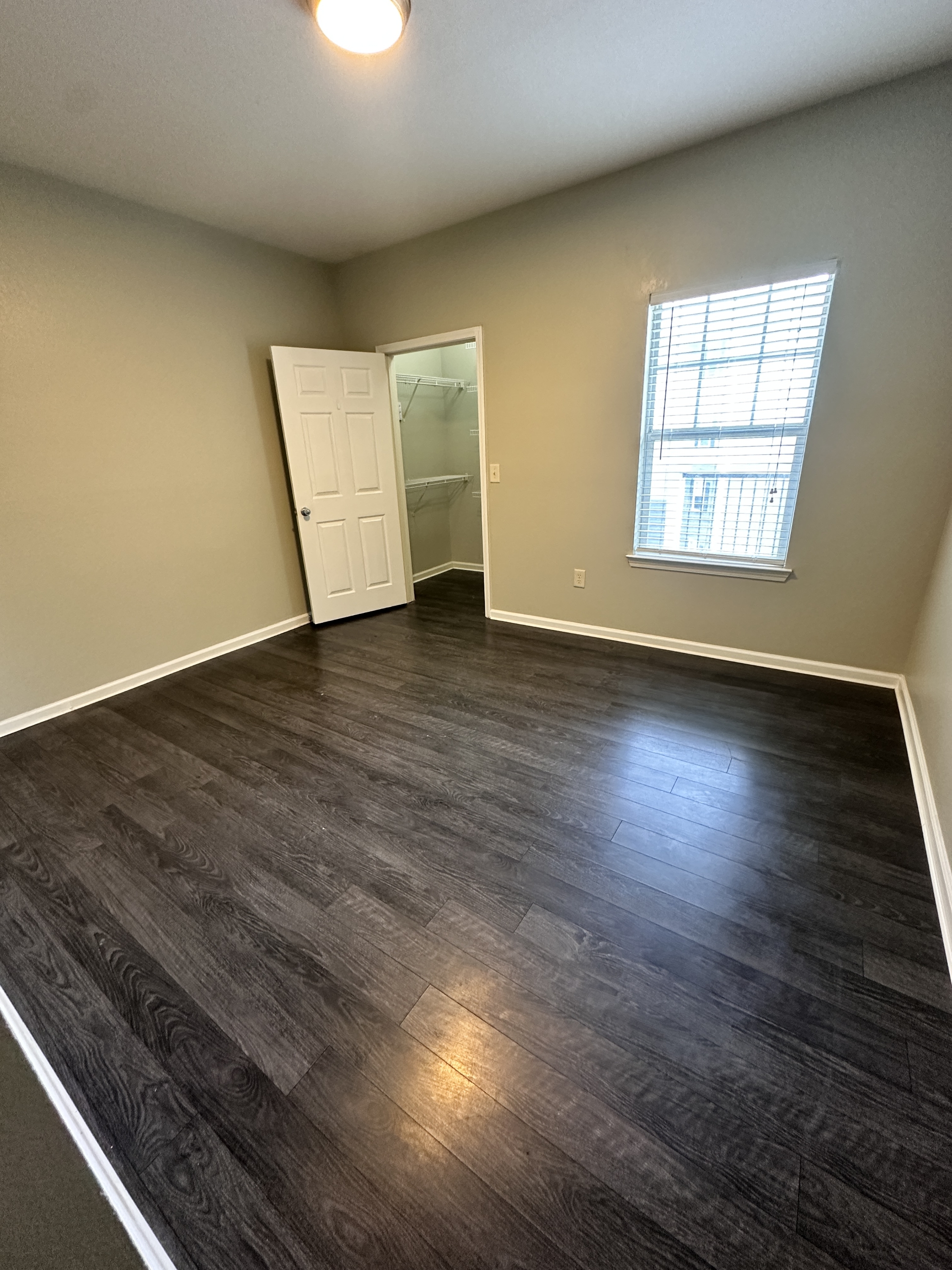 800 Vista Lake Drive